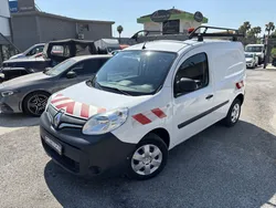 7 325 HT • Kangoo 1.5 DCI 80 Extra R-Link - 1ère main - Entretien suivi Renault - Distribution OK - Garantie 6 mois