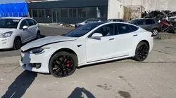 Tesla model s p100d dual motor accidente