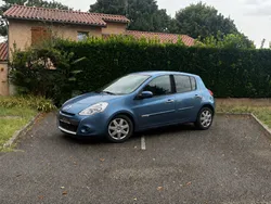 Renault Clio 3 Dynamique TomTom 1.5 dCi 90ch -Entretiens & Suivis RENAULT-Distribution faite-Révision faite- CT OK-Garantie 3 mois-Vitres teintées