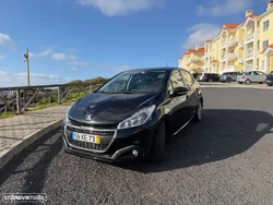 Peugeot 208 1.2 PureTech Signature