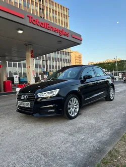 Audi A1Sportback 1.4 Tfsi 125 ch panoramique,, 64000 km historique, Audi garantie