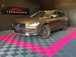 VOLVO V90 CROSS COUNTRY D4 AWD 190 ch Geartronic 8 Cross Country Luxe / Distribution à Jour / 4 pneus récents / Attelage