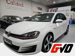 Volkswagen Golf GTI 2.0 TSI 220