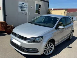 Volkswagen polo tsi 90ch bluemotion faibles kms excellent état 5 portes