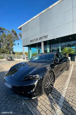 Porsche Taycan Cross Turismo 4