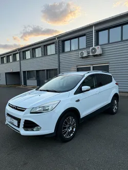 Ford kuga 2.0 tdci 140 ch titanium – suivi d'entretien disponible – garantie 3 mois