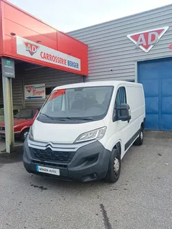 Citroën Jumper III 2.0 Blue HDi 110cv 3T Club / TVA RECUPERABLE / Aide au stationnement arrière/ Porte coulissante à droite / Cloison de séparation/ Climatisation
