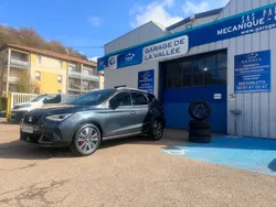 SEAT ARONA 1.0 TSI 115ch BVM FR 1ère MAIN + attelage + roues neige