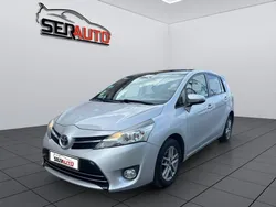 Toyota verso 112 d-4d skyblue