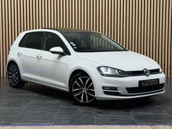 VOLKSWAGEN GOLF 1.2 16V TSI BlueMotion 105 DSG 7 VII BERLINE Carat PHASE 1 TOIT OUVRANT RIEN A PRÉVOIR