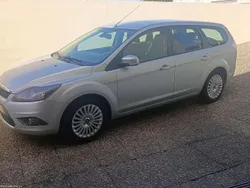 Ford Focus longa