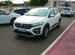 Sandero stepway confort 1.0 tce 90 cv bvm6