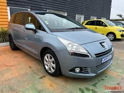 Peugeot 5008 1.6 HDi 112 ch ACTIVE 7 PLACES
