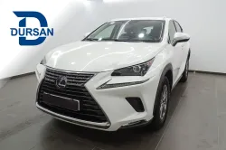 LEXUS NX 300h Business 2WD