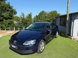 Volkswagen JETTA / GOLF 1,2 TSI 105 Confortline 1ère main / Radars avant et arrière /