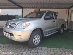 Toyota Hilux 2.5 D-4D 4WD CE AC