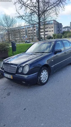 Mercedes-Benz E 220 ELEGANCE