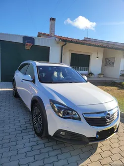 Opel Insignia A Sports Tourer 2.0 CDTI 4x4 Diesel 170 cv Automática