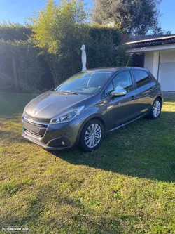 Peugeot 208 1.6 BlueHDi Style