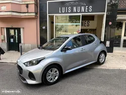 Mazda 2 1.5 L Hybrid VVT-i Centre-Line