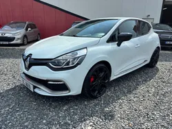 Renault CLIO IV 1.6i 200 CH Renault Sport