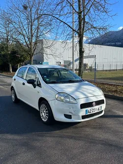 FIAT Grande Punto 1.2 i 69cv 5 portes– Finition Cult