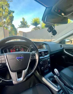 Volvo V40 d2 momentum