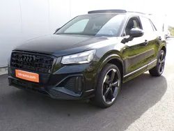 Audi Q2 35 TFSI 150 S tronic 7 S line avec toit ouvrant et black pack