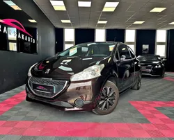 PEUGEOT 208 1.2 VTi 82ch BVM5 Allure - Entretien et Distribution à jour - Idéal Jeune Permis