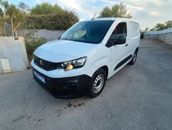 Peugeot Partner 1.5 BlueHDi 130cv EAT8 S&S / 3 Places / Grip Contrôle/ Chaîne 8mm/ Équipé Sortimo SR5