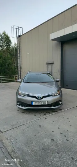 Toyota Auris Touring Sports 1.8 HSD Square Collection