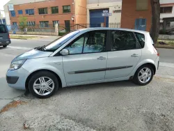 RENAULT Scenic Scénic II 1.5DCI Confort Expression