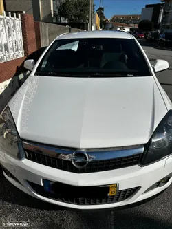 Opel Astra GTC 1.3 CDTI