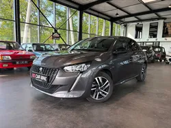 Peugeot 208 Allure Pack 1.5 BlueHDI 100CH Garantie 6 ans Suivi Peugeot Feux Led Caméra de recul Apple carplay 289/mois