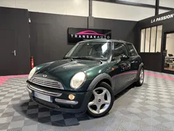 MINI MINI 1.6i - 115 Cooper - vert anglais - suivi d'entretien complet - intérieur cuir - toit ouvrant