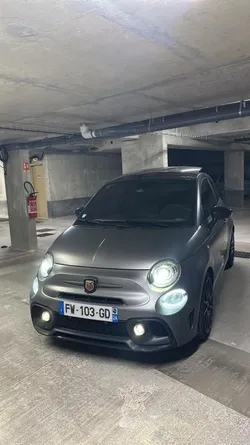 Abarth 595 ESSEESSE / SABELT CARBONE AKRAPOVIC BEATS