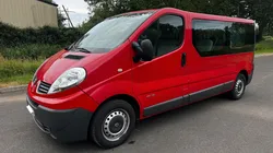 RENAULT Trafic II Combi Phase 2 L2H1 16V 2.0L 115 ch BVA 8 Places