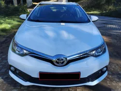Toyota Auris 1.4 D-4D Comfort c/ A/C - 5 Lugares - NACIONAL - C/ GARANTIA