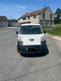 Peugeot bipper 5 places