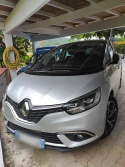 Renault Scénic IV Intens 1,7L Blue Dci 120