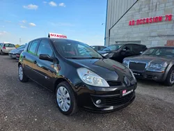 Renault CLIO III 1.2 16V 75CH EXPRESSION 5P
