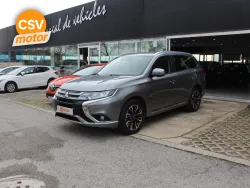 MITSUBISHI Outlander PHEV Kaiteki 4WD