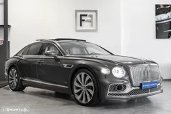 Bentley Flying Spur V8 Azure
