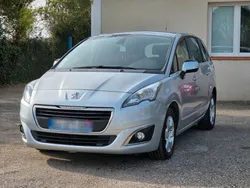 Peugeot 5008 phase 2 1.6 hdi 115ch 7 places Allure