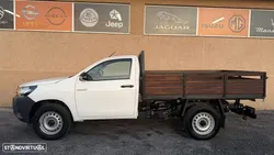 Toyota Hilux 2.4 D-4D 2WD CE CM