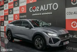 Peugeot 408 180 e-EAT8 Allure Pack