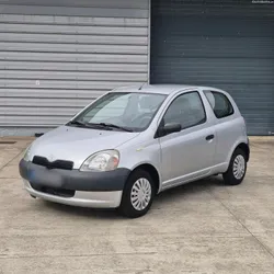 Toyota Yaris 1.0 VVT-i Eco (Como Novo, 78000kms)