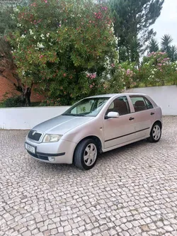 Skoda Fabia 1.4 16v em muito bom estado!!! Negociável.