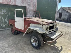 Toyota BJ 40 7 lugares