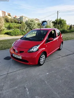 Toyota Aygo 5 lugares
